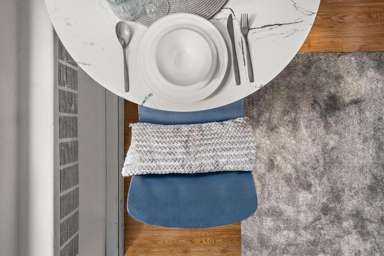Dt Location Beautiful Studio For Your Vacation Appartamento Montréal Esterno foto